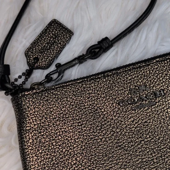 COACH Shimmering Gold & Black Wristlet, Zipper Closure & 2 Slip Pockets Inside - Picture 6 of 6